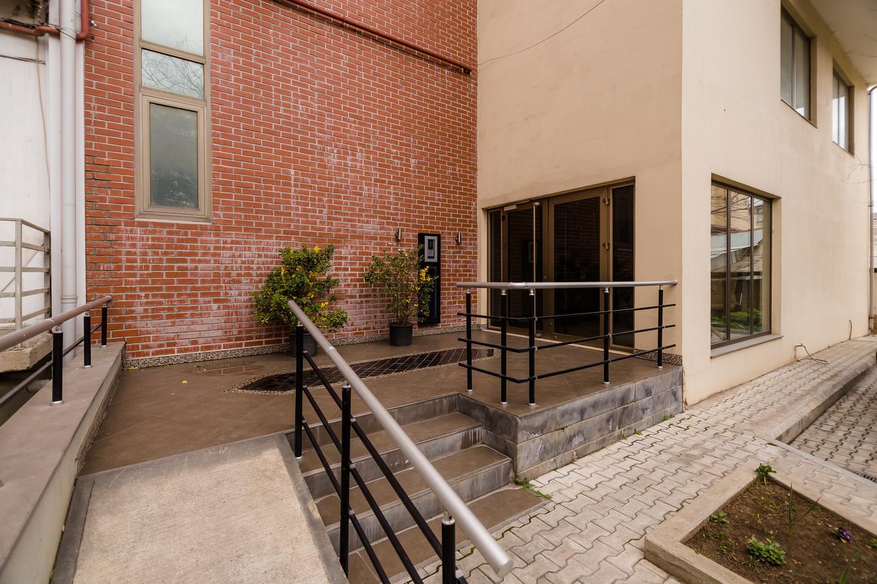 Dat Exx Apartments Tiflis Oda fotoğraf